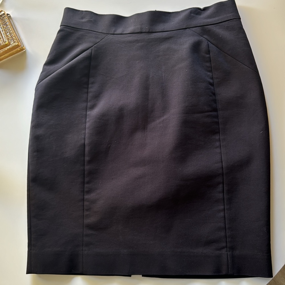 Black H&M skirt size us 8